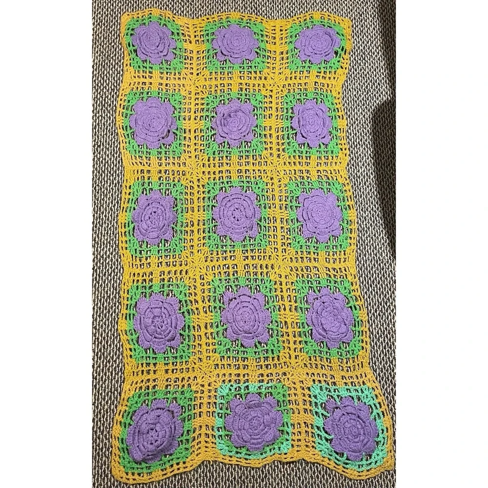 Handmade Crochet Knit Sofa Throw Granny Blanket 3D Afghan Roses Floral Cottage